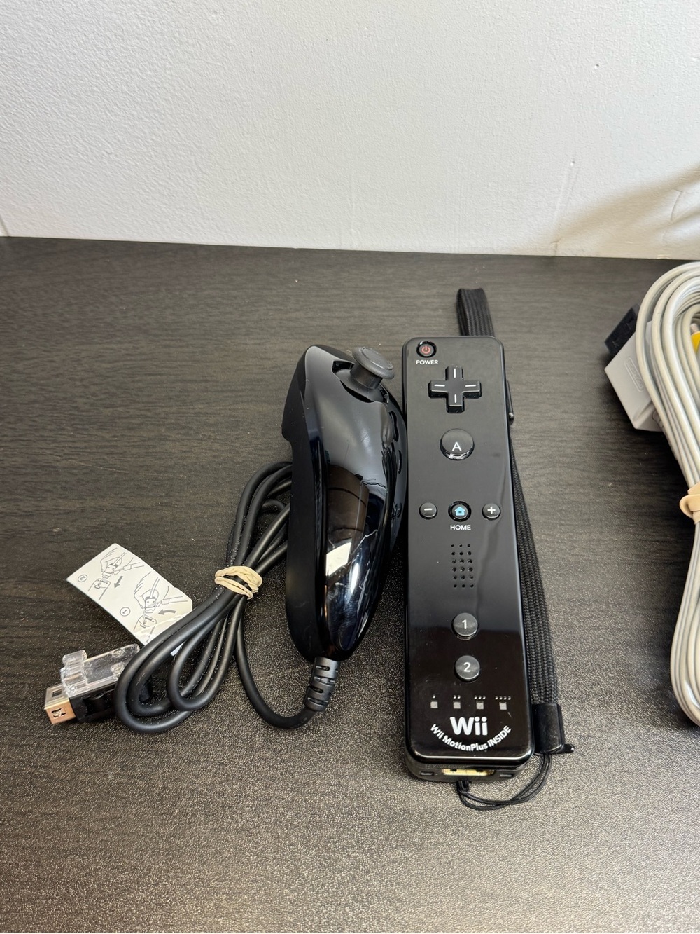 Nintendo Wii Console Black Bundle with Controller - Tested And Works - Picture 2 of 10